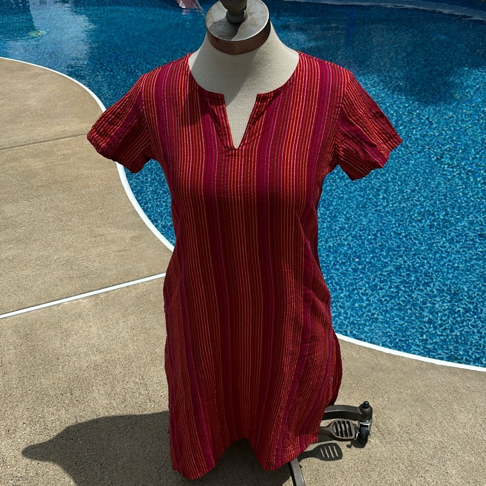 Adorable sundress ☀️👗 or beach cover up